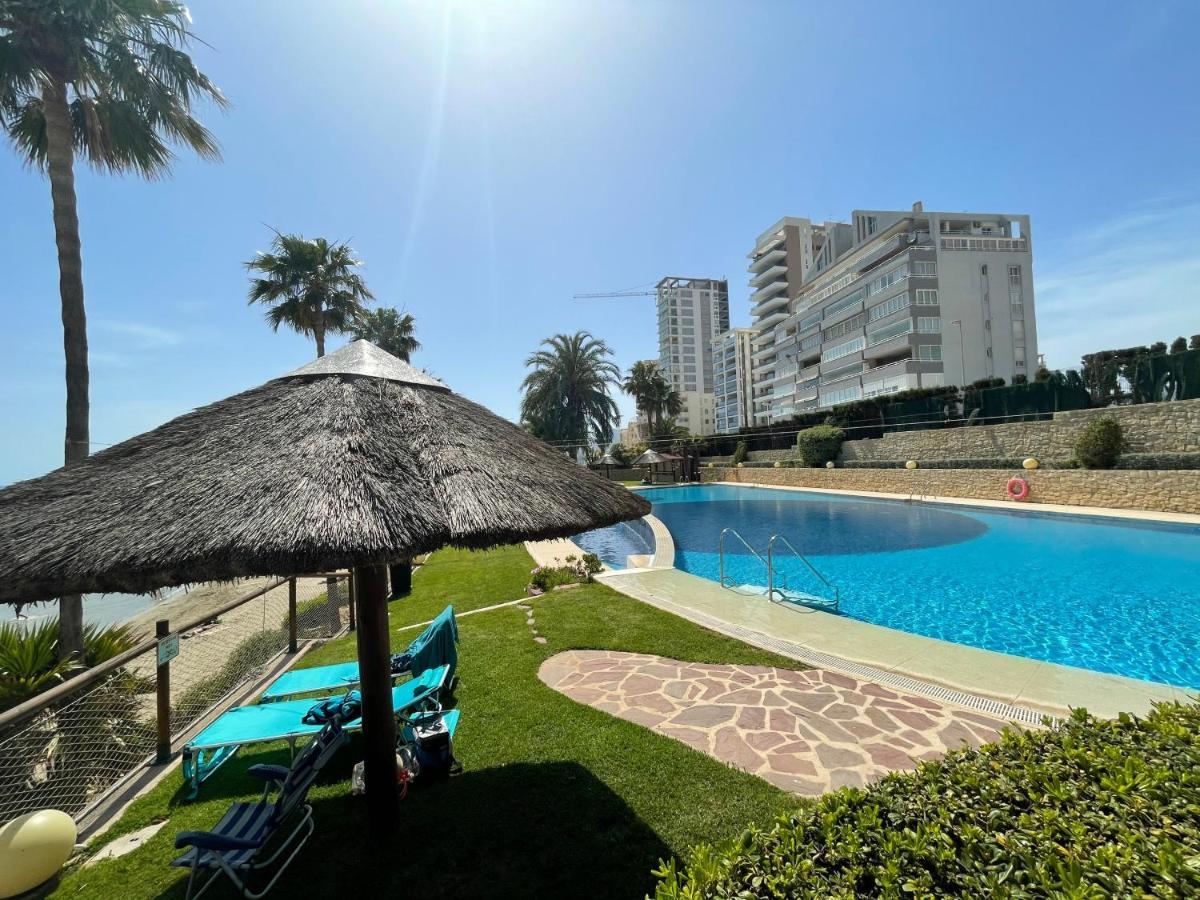 Clp - Beach Front, Pool View And Parking 卡尔佩 外观 照片