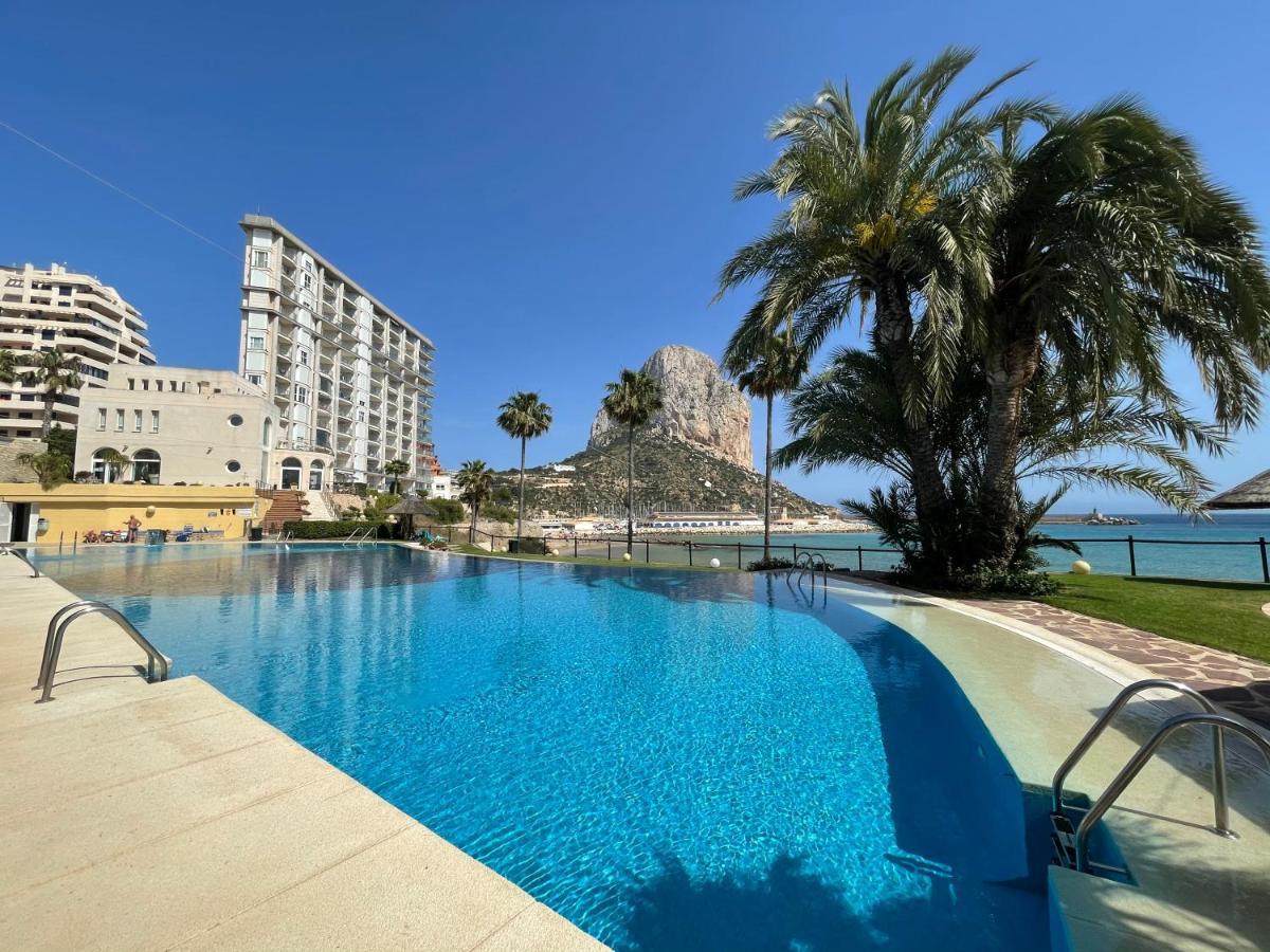 Clp - Beach Front, Pool View And Parking 卡尔佩 外观 照片