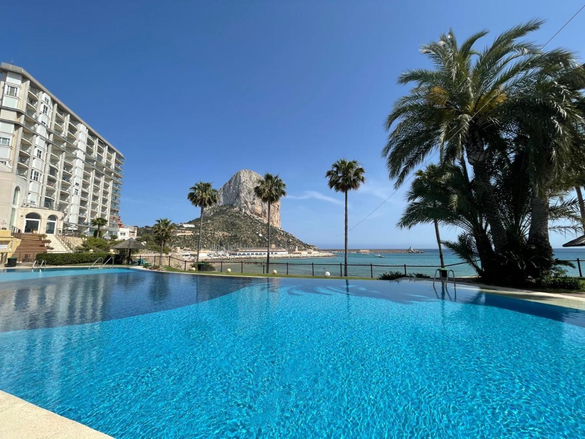 Clp - Beach Front, Pool View And Parking 卡尔佩 外观 照片